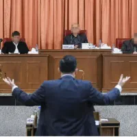 وکیل پایه یک دادگستری و مشاور حقوقی در شهر صدرا