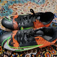 کفش فوتبال در حد نو سایز 40/41