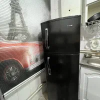 یخچال ۱۲ فوت ایسکول