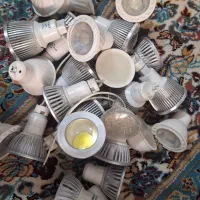 تعدادی پاتروم و لامپ هالوژن