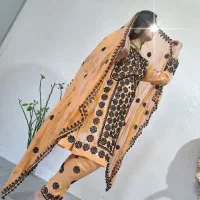 استخدام خیاط ماهر و نیمه ماهر  خانم در کارگاه