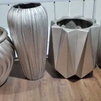 گلدان فایبرگلاس بزرگ با پایه چرخدار