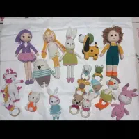 عروسک های دست بافت
