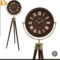 ساعت پایه دار و تلسکوپی
