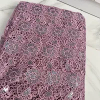 انواع پارچه در طرح ها و متراژ مختلف