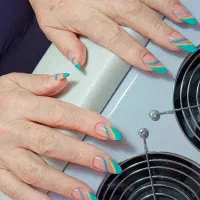 خدمات کاشت ناخن|خدمات آرایشگری و زیبایی|سهند, |دیوار