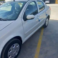 ماشین داخل نمایندگی امروز رسیده کارت تلای داره