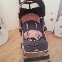 کالسکه چهار چرخ رنگ طوسی صورتی برند Maclaren