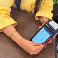 دوربین دار/اندرویدی /تمام لمسی کارتخوان بخر