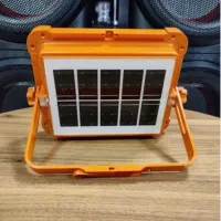 پاور بانک و چراغ قوه پروژکتوری