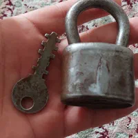 قفل قدیمی
