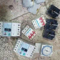 تعدای کلید اتومات و کلیدمینیاتوری|مصالح و تجهیزات ساختمان|تهران, زعفرانیه|دیوار