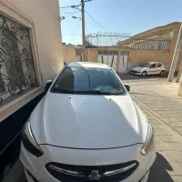 شاهین ۴۰۲ سفید