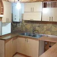 آپارتمان ۹۰مترطبقه اول دو خواب براصلی ۸دی رشتیان