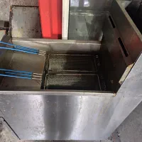سرخ کن رستورانی فست فودی