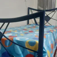 تخت یک نفره