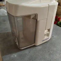 آبمیوه گیری برند ورلد استار در حد نو و سالم|آبمیوهگیر و آبمرکباتگیر|محمدشهر, شهرک چمران|دیوار