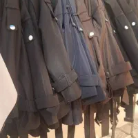 زنانه عمده بارانی عمده|لباس|تهران, والفجر (افسریه)|دیوار