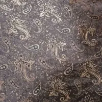 تعدادی وسیله از جمله بشکه خیارشوری و ۲۴ متر موکت