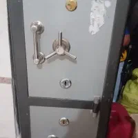 گاوصندوق درحده صفر