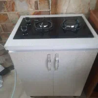 اجاق گاز و سینک ظرفشویی