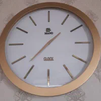 ساعت دیواری