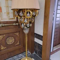 آباژور ایستاده|چراغ خواب و آباژور|پرند, فاز ۳|دیوار
