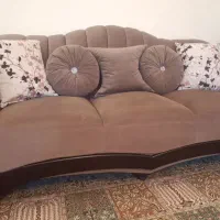 سرویس مبلمان و میز وسط