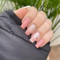 خدمات کاشت ناخن فقط به مدت سه روز 400|خدمات آرایشگری و زیبایی|بم, |دیوار