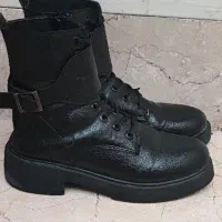 کاپشن،مانتو،انگشتر نقره،بوت،اپیلیدی