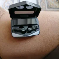 ایرپاد|لوازم جانبی موبایل و تبلت|بم, |دیوار