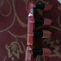 ۴ عدد رژلب ۲۵۰ تومن آرایش میکاپ رژ لب