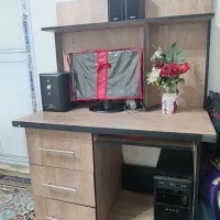 میزکامپیوترو کامپیوتر