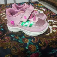 کفش دخترانه مناسب یکی دوساله