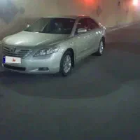 یک دستگاه تویوتا کمری ۲۰۰۷بیرنگ