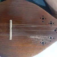 ساز سه تار مارک مفاخر|سازهای سنتی|قیروکارزین, |دیوار