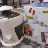 آبمیوه گیر