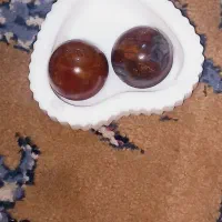 جفت مهره های سنگ خیلی قدیمی و خاص و جادویی