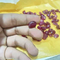 یاقوت سرخ دونه اناری|جواهرات|قم, یخچال قاضی|دیوار