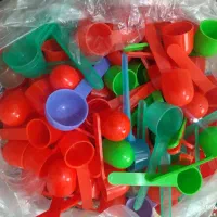 حدود ۲۰۰ عدد قاشق