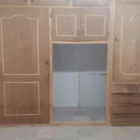 درب چوبی کمد دیواری قدیمی فاقد چارچوب