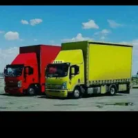 اتوبارباربری جوان باربابسته بندی کامل کارگروماشین
