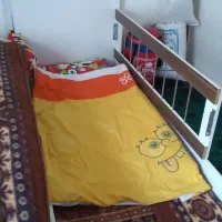 تخت کودک تا5سال خیلی تمیز|تخت و سرویس خواب|مراغه, |دیوار