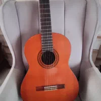 گیتار یاماها C40