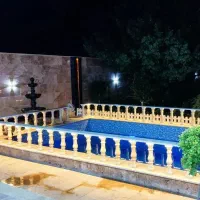 فروش ویلا با درختان تزیینی و میوه ۱۵ ساله زردآلو|فروش خانه و ویلا|پیر بکران, |دیوار