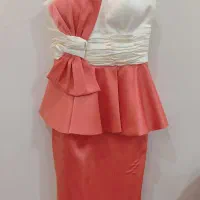 پیراهن ها و مانتوی دخترانه