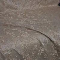 یک دستگاه تخت بچه نوراد زردی کرم رنگ