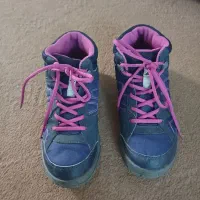 کتونی برند دکاتلون ۳۸