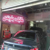 کارگر باطری ساز و مکانیک