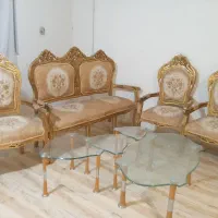 یک دست مبل سلطنتی کاملا سالم ۹نفره همراه با۴ میزا|مبلمان خانگی و میز عسلی|کرمانشاه, |دیوار